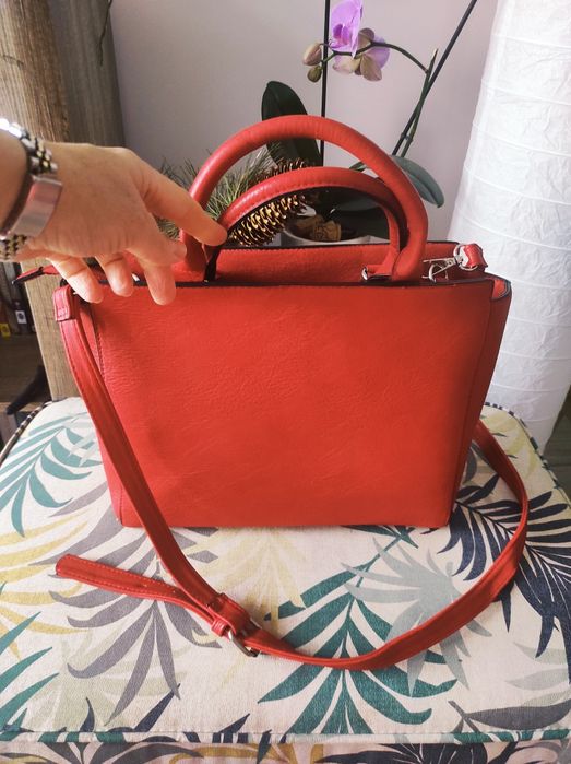 Czerwona torebka