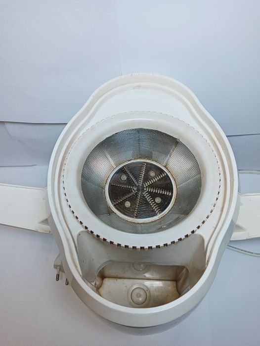 Соковижималка Clatronic АЕ 2758