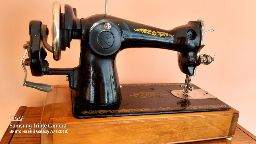 Продам швейную машинку Подольск Магдалиновка