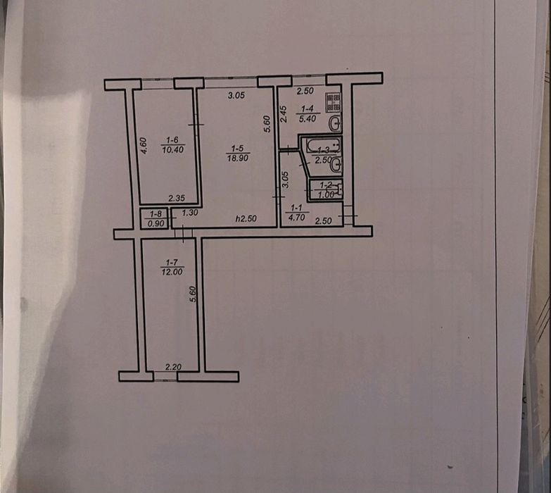 Продаж трьохкімнатной квартири під ремонт.