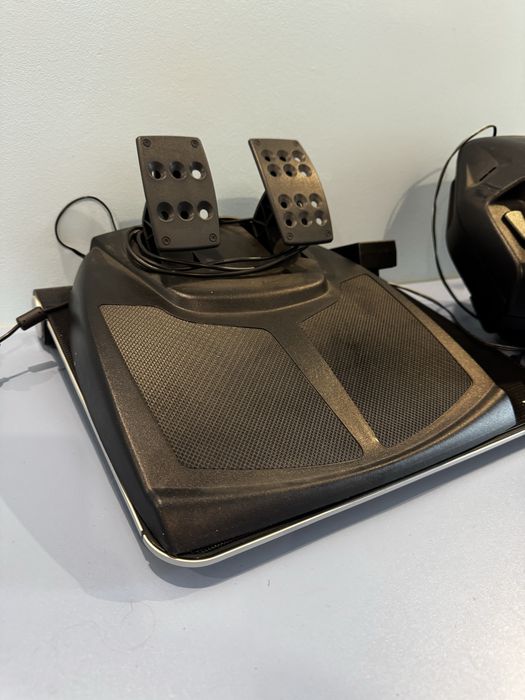 Кермо МАМА Logitech