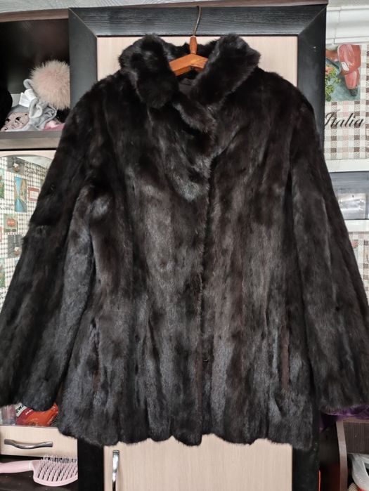 Продаж шуб натуральних  норки