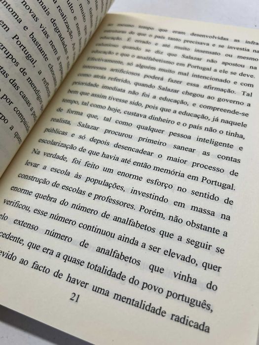 Livro - Portugal Ainda Está a Tempo (ctt editorial grátis)