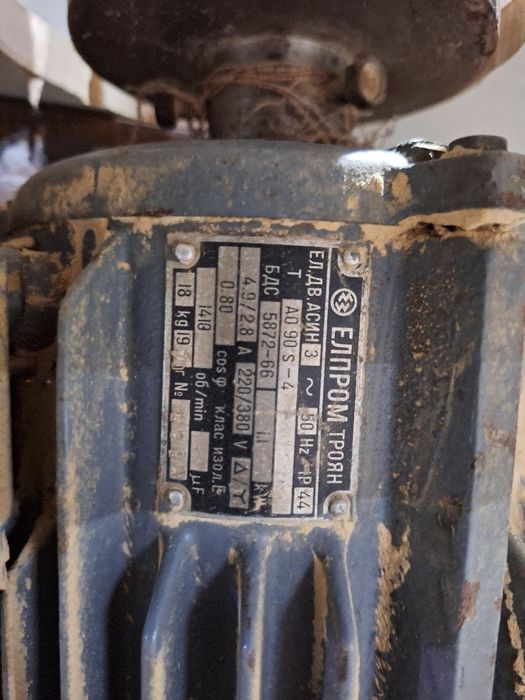 Станок шлифовальный,  барабан, шлифер