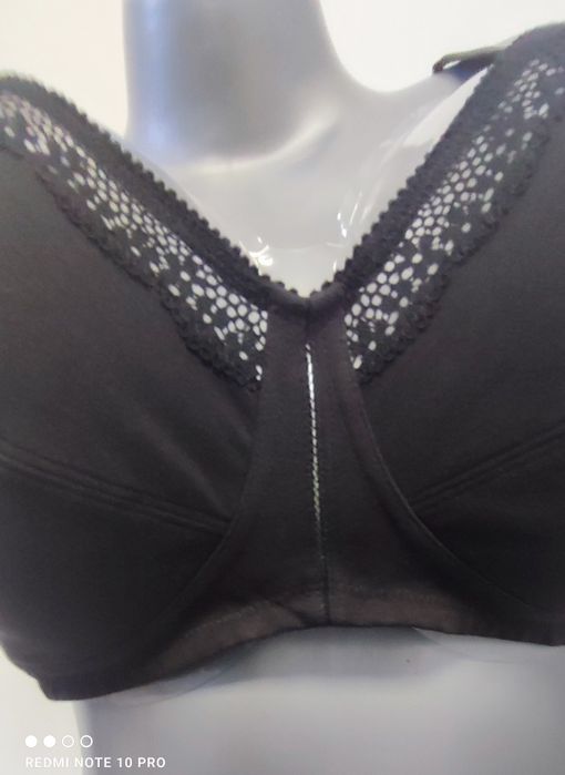 Biustonosz Triumph Cotton Beauty N rozm.100C     0554