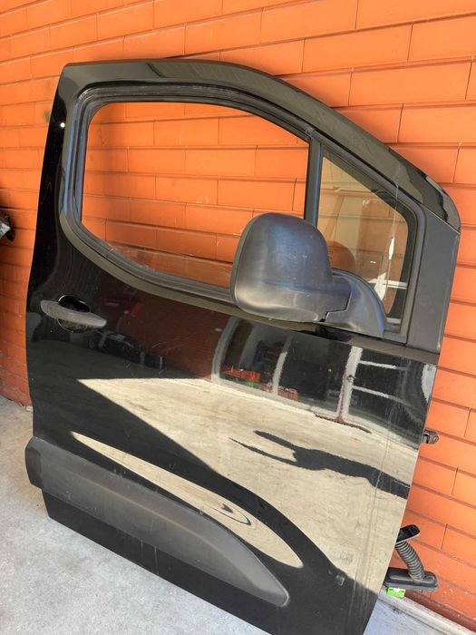 Porta frente direita Citroen Berlingo / Peugeot Partner k9 2022