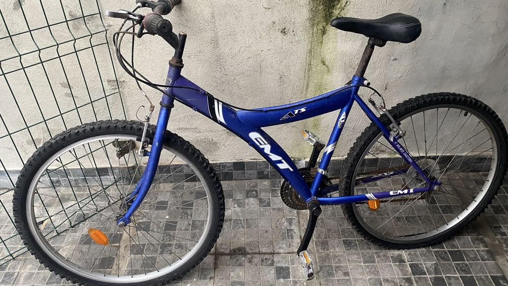 Bicicleta  EMT  aro 26 18 marchas