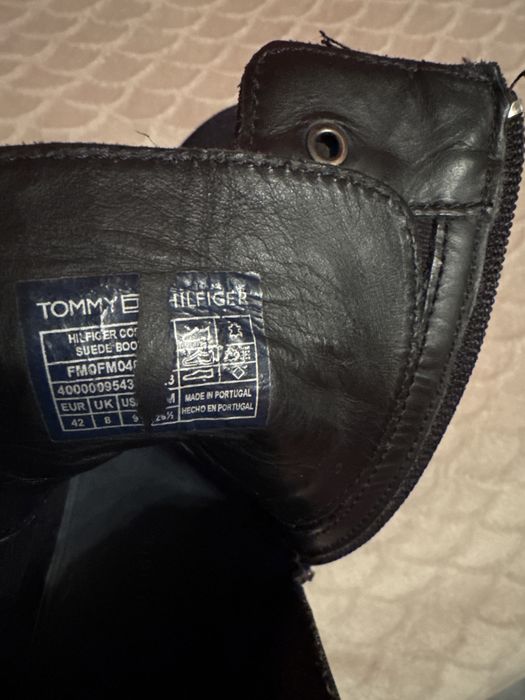Zimowe buty Tommy Hilfiger 42 zamsz