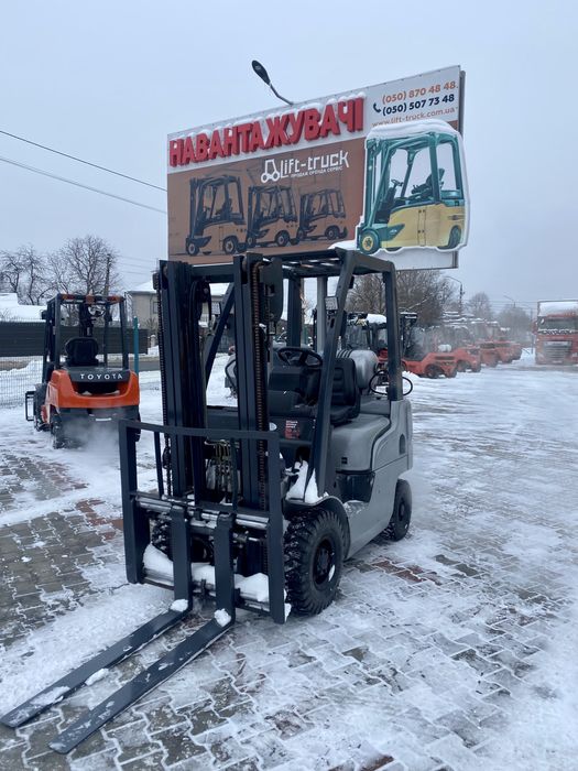 Навантажувач Nissan 15g газовий 2008р., 1.5т., 3м.