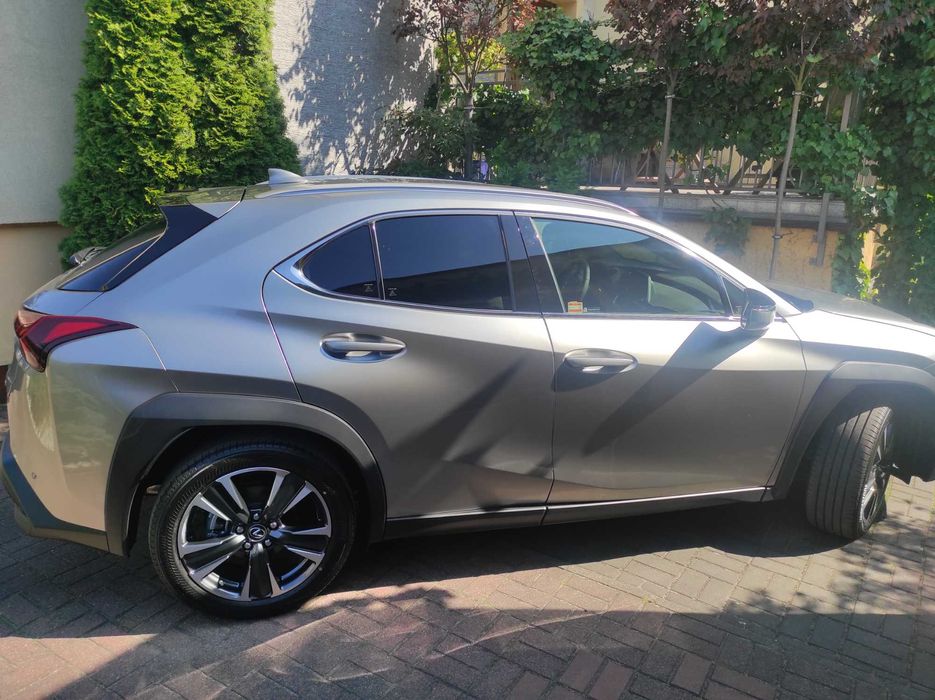 Lexus UX 250h I wł. 2kpl. kół, hak