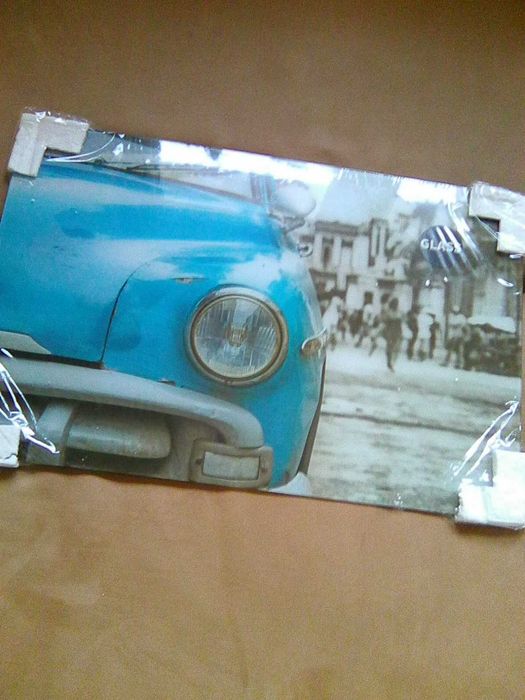 Szklany obraz samochód