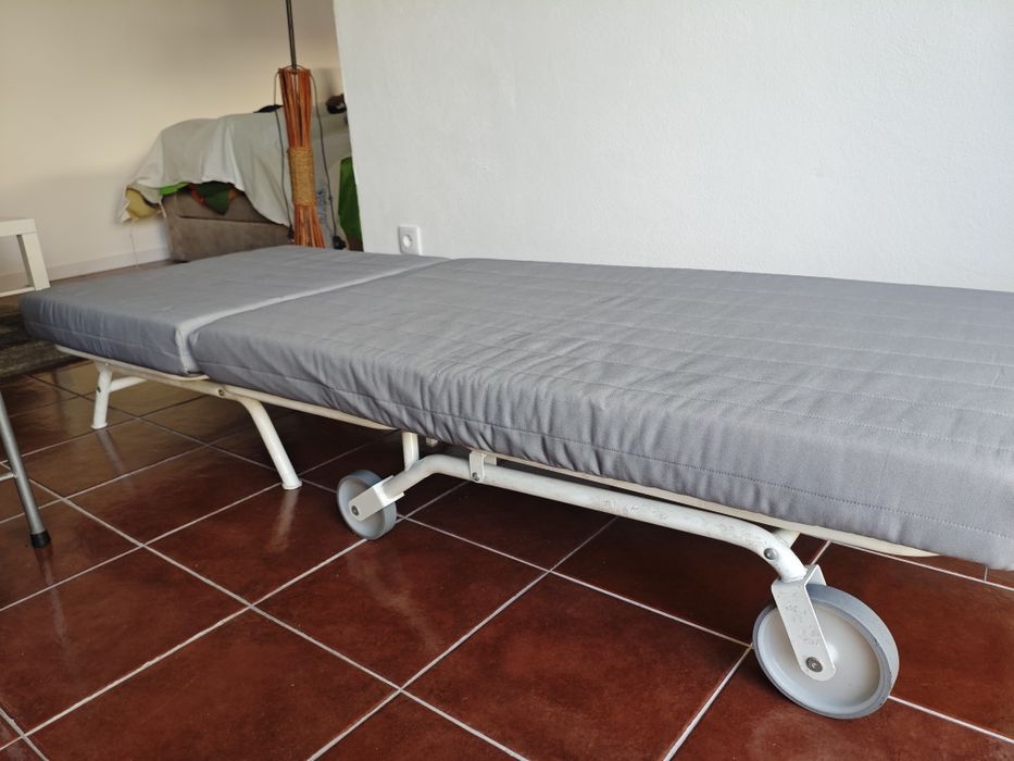 Cama/ Cadeira individual