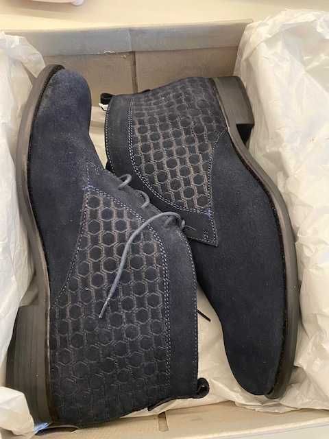 Derbies subidos (botas)