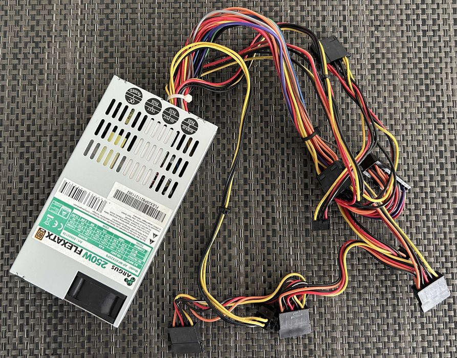 Fonte FLEX ATX 250W (Compacta / Servidor / Mini‑ITX)