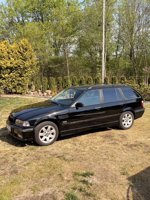 Sprzedam e36 touring 318i mpakiet