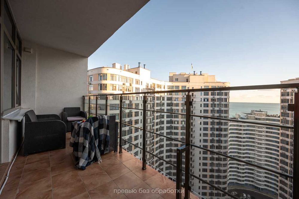 Светлая квартира в Аркадия 32 жемчужина