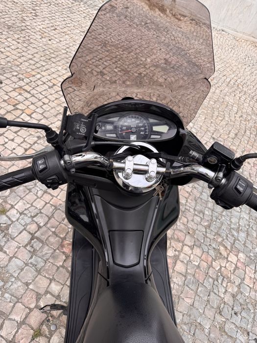 Vendo moto pcx 125 somente vendo