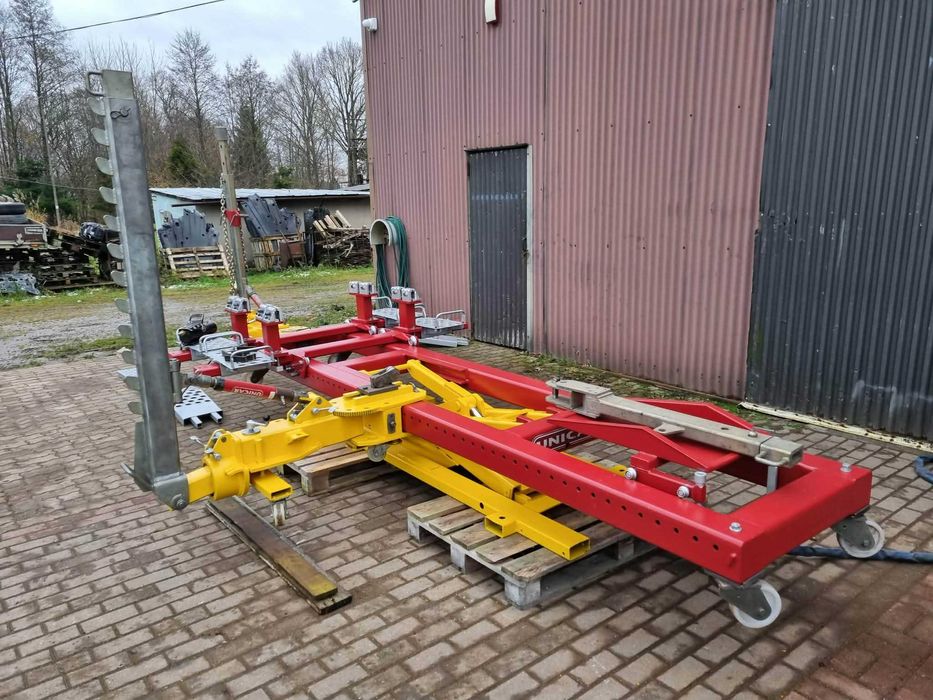 UNICAR TRZY docery  rama plyta blacharska podnosnik nozycowy stan bdb