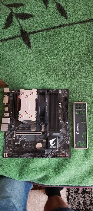 Комплект Core i5 9400f / Gigabyte B360m AORUS Gaming 3