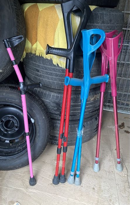 Німецькі Костилі Милиці 140kg / Кількість Пари з Німеччини