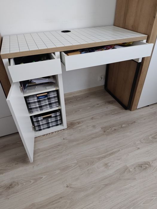 Biurko IKEA MICKE białe 105x50x75