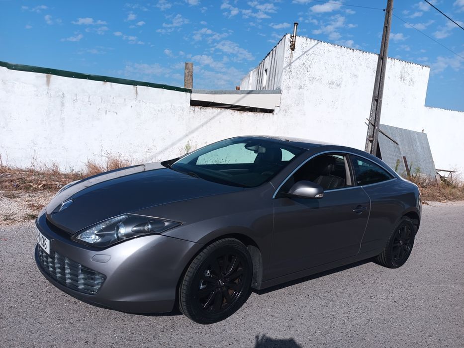 Renault Laguna Coupé – Elegância, conforto e exclusividade.