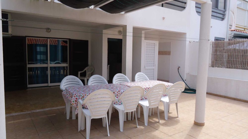 Moradia T3 ferias 400m praia Altura