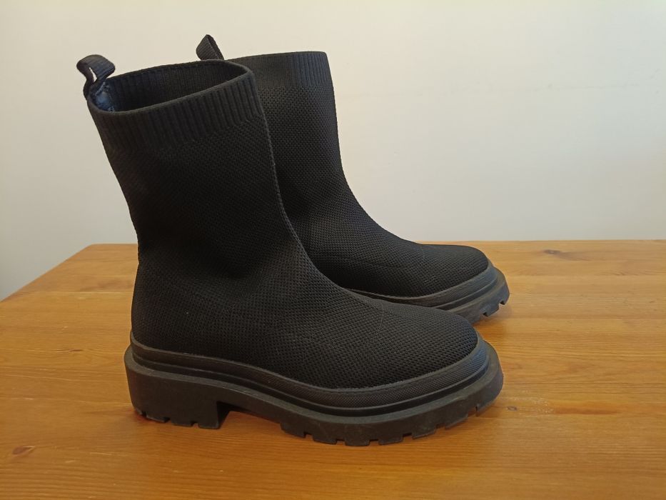 Buty botki Reserved czarne rozm. 37