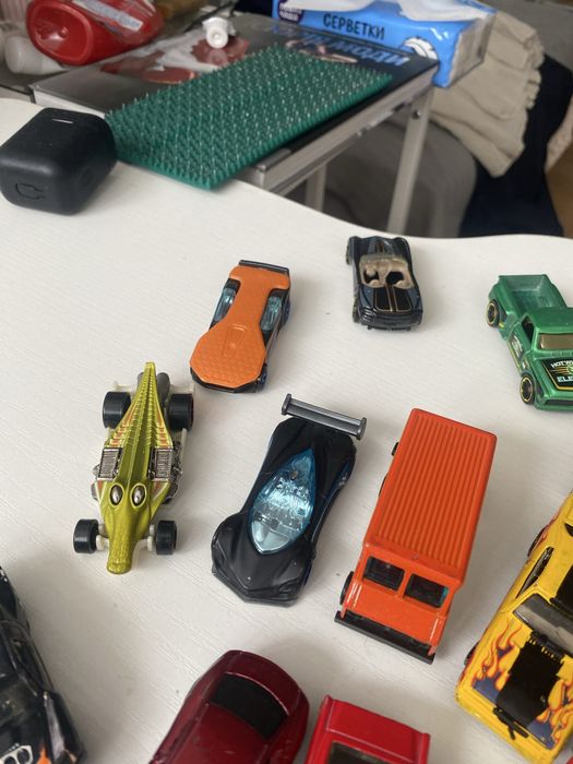 Hot wheels і бокс