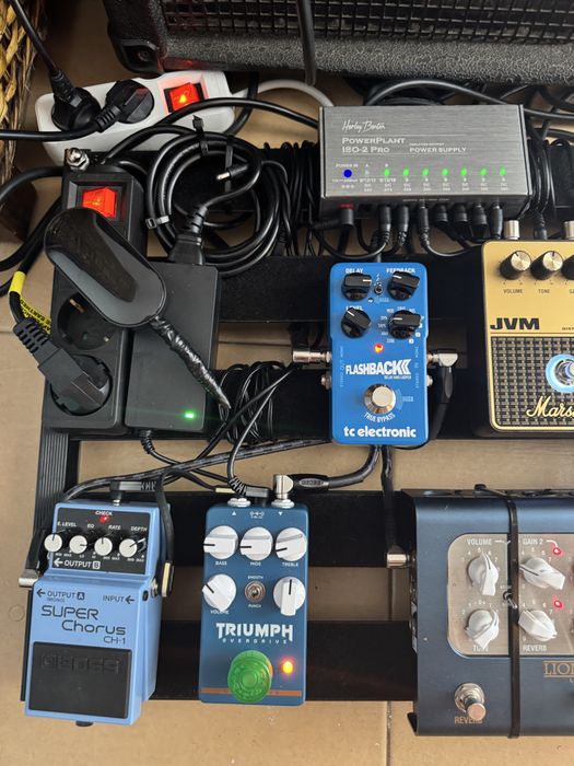 Pedais /pedalboard completo