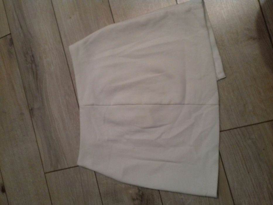 Śliczna mini spódniczka H&M r. 34