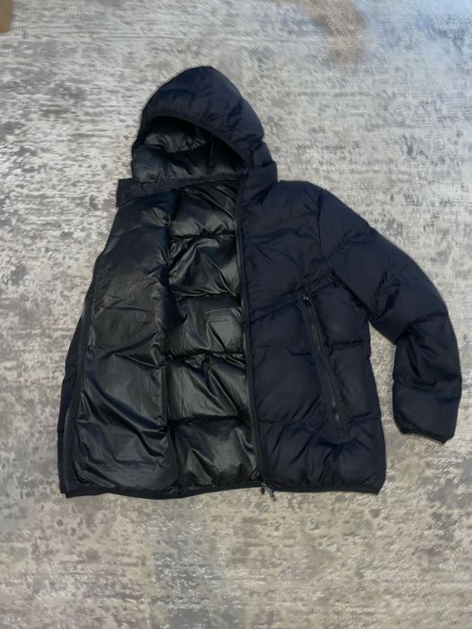 Пуховик найк чорний