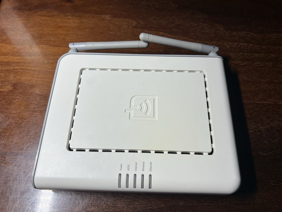 AirTies RT-204 ADSL2+ роутер із підтримкою Wi-Fi 2.4 ГГц