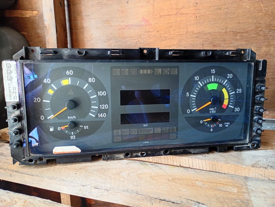 Панелі приладів, тахограф до Мерседес Атего, Аксор,Актрос