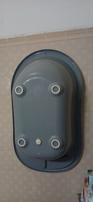 Vendo cadeira elétrica e automática com oferta da banheira