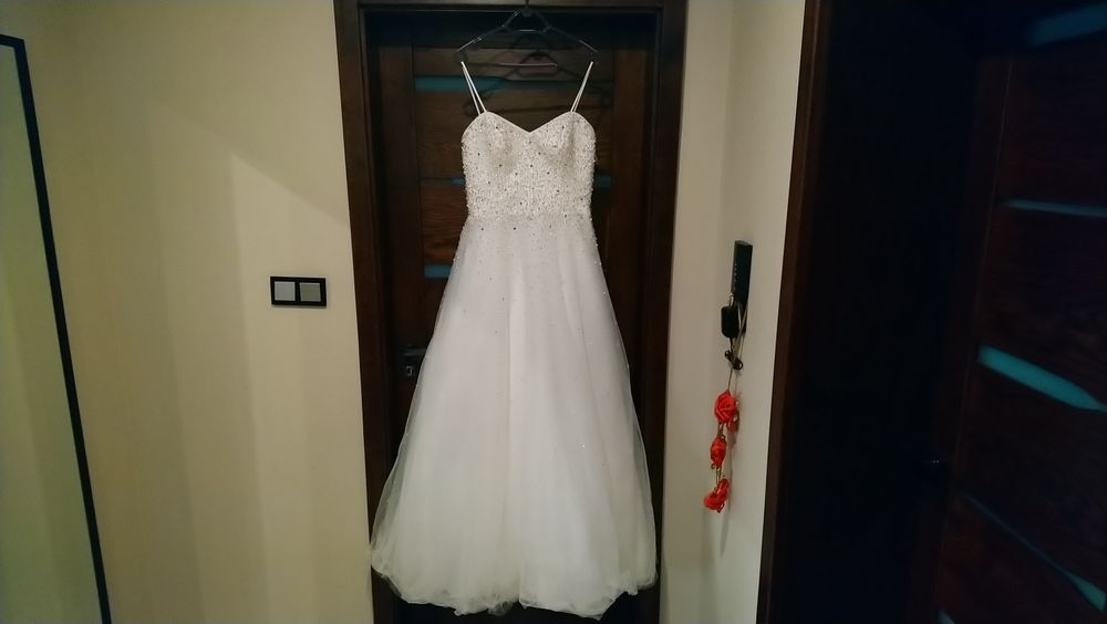 Suknia ślubna Moonlight 3940 duze M/małe L