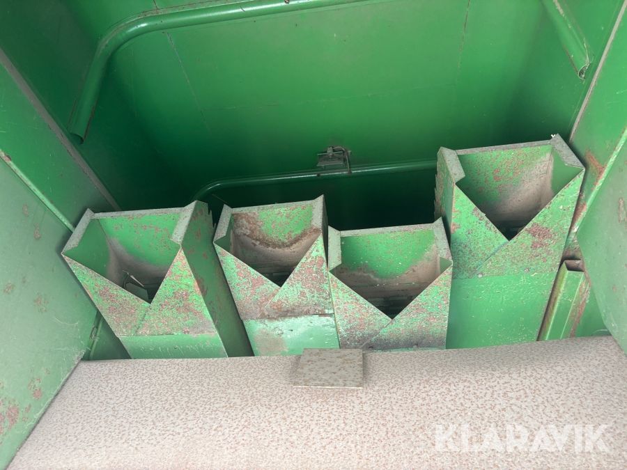 Продам  комбайн John Deere 955