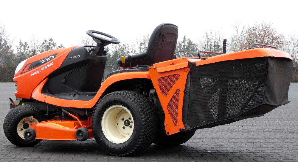 Traktorek kosiarka KUBOTA GR2100 Diesel 4x4 (081208.5) - Baras