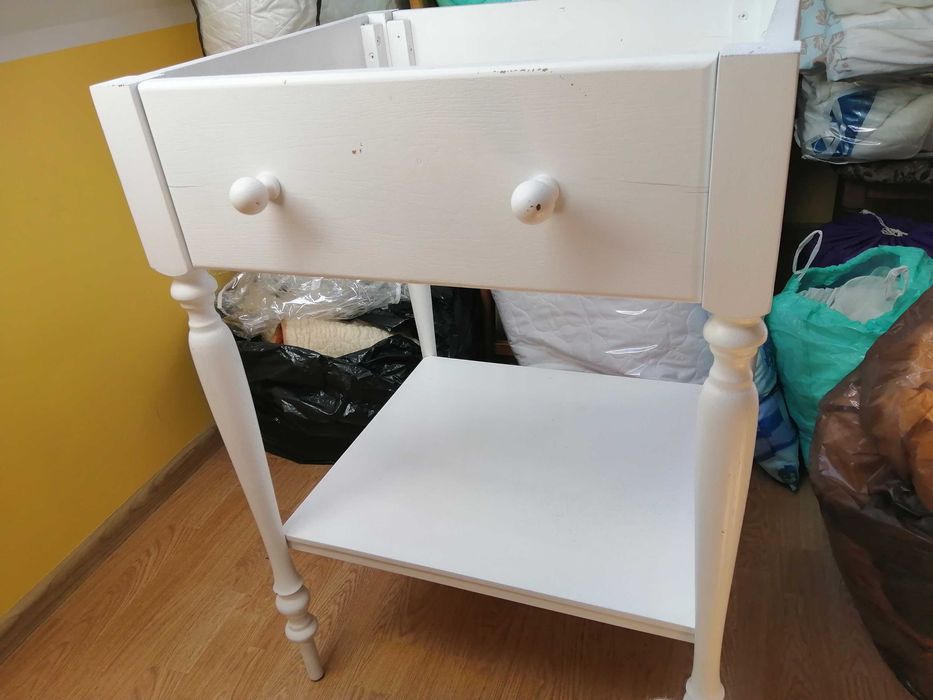 Konsola dębowa toczone nóżki łazienka pokój