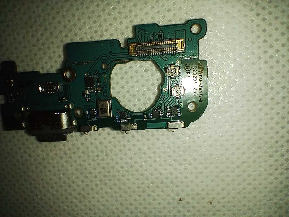 Samsung Galaxy A33 деталі