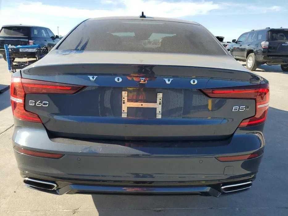 VOLVO S60 | Бампер передній / задній Запчастини Розборка