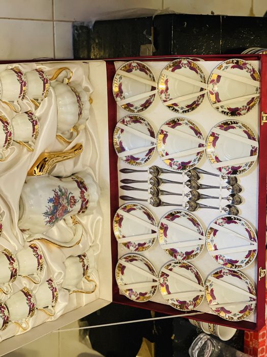 serviço de café dourado antigo luxo