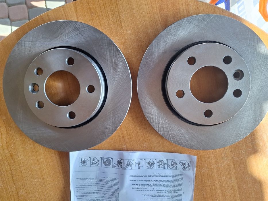 Tarcze hamulcowe VW MULITVAN V