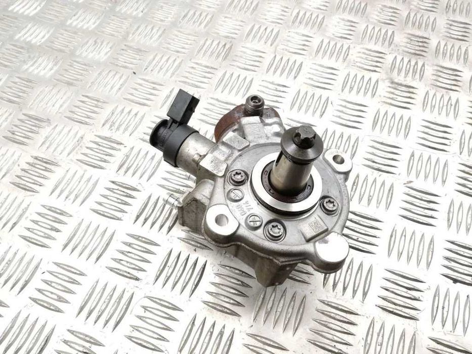 Паливний насос ТНВД BMW F20 F21 F22 E90 F30 F35 F80 F34 E91
 F31 2.0 d