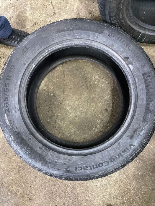 Резина зимова Continental Viking Contact7 265/55/19 22рік