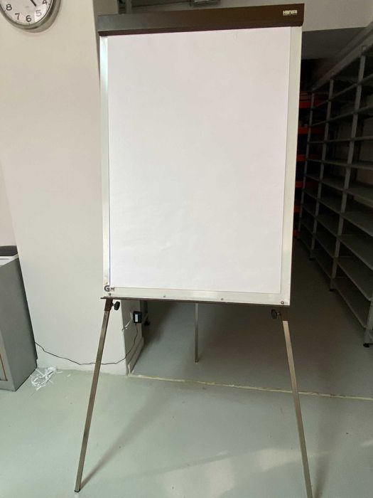 Flipchart com Tripé Robusto (c/folhas)