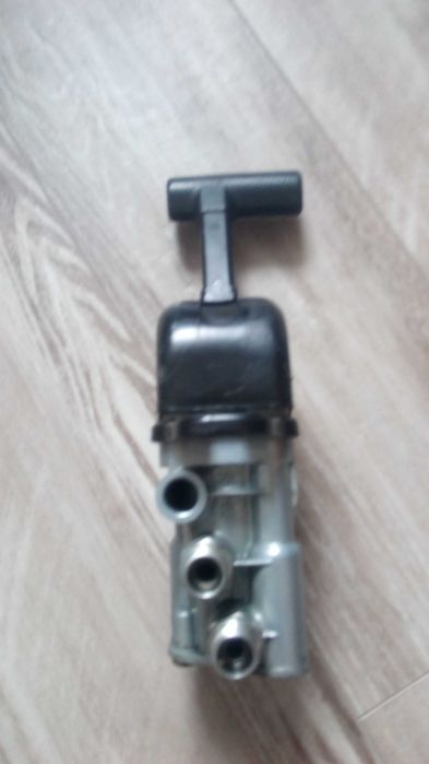 Єлектро клапан печки.неоплан.сетра