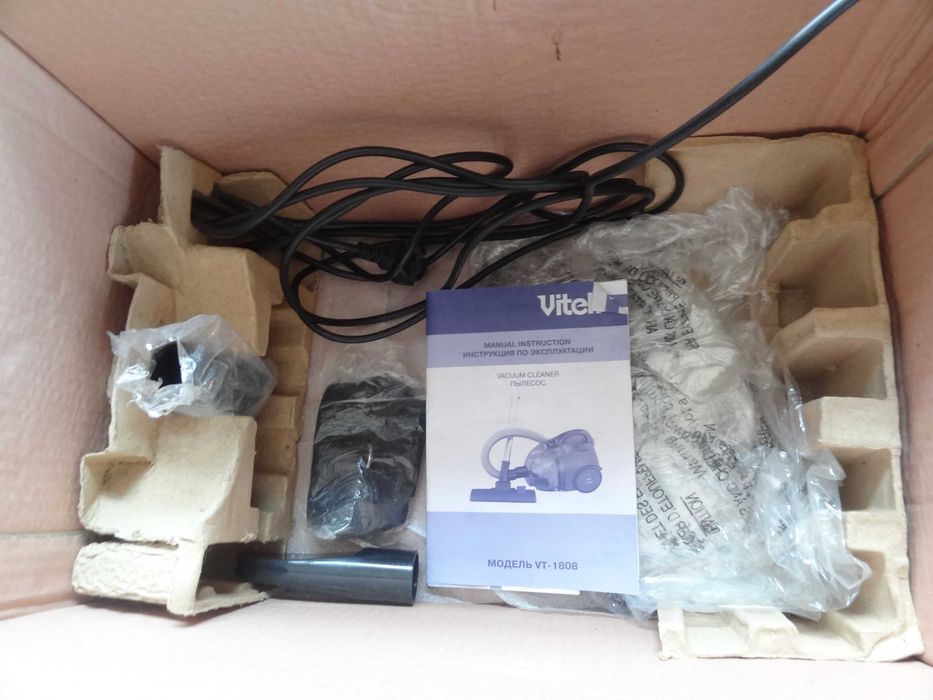 Пылесос Vitek VT-1808 ( б.у.)