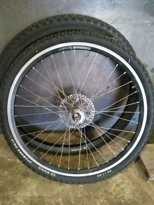 Переднє колесо велосипеда в зборі