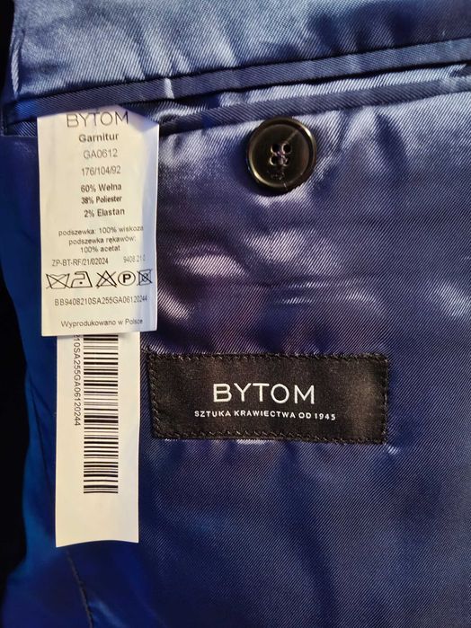 BYTOM- garnitur w kratę  176/104/92